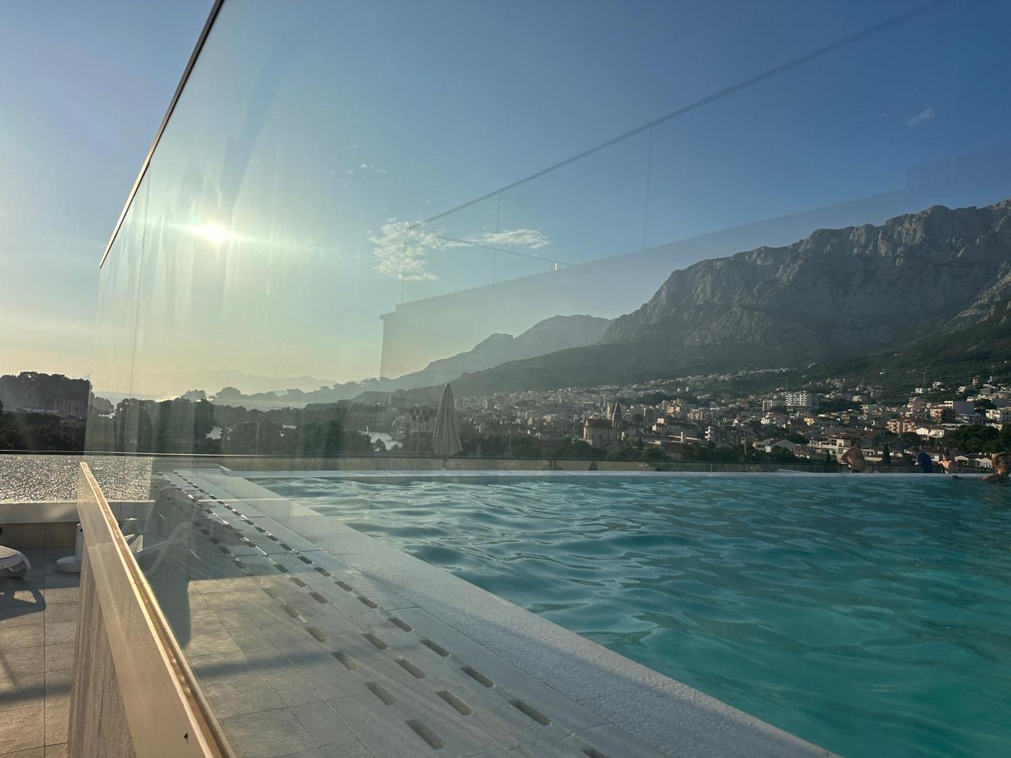 Atlantis Lux With Pool Apartment *