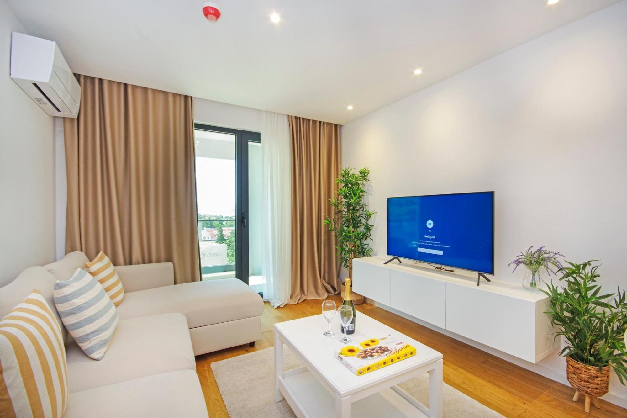 Atlantis Lux With Pool * Makarska