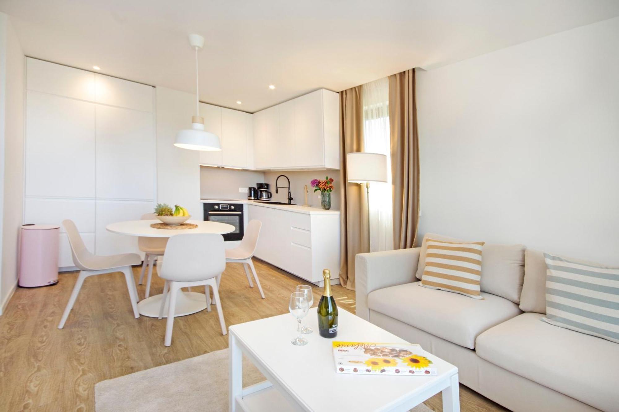 Atlantis Lux With Pool Apartment Makarska