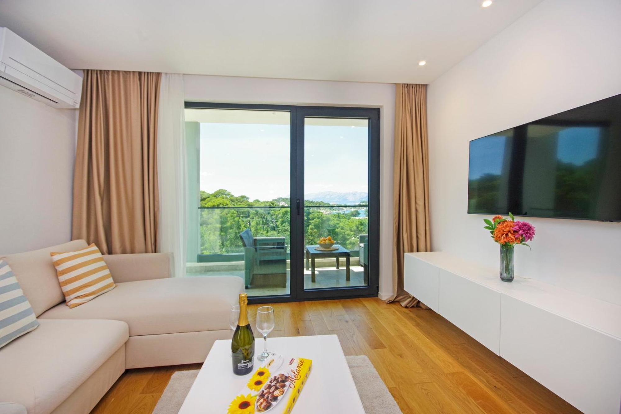 Atlantis Lux With Pool Apartment *