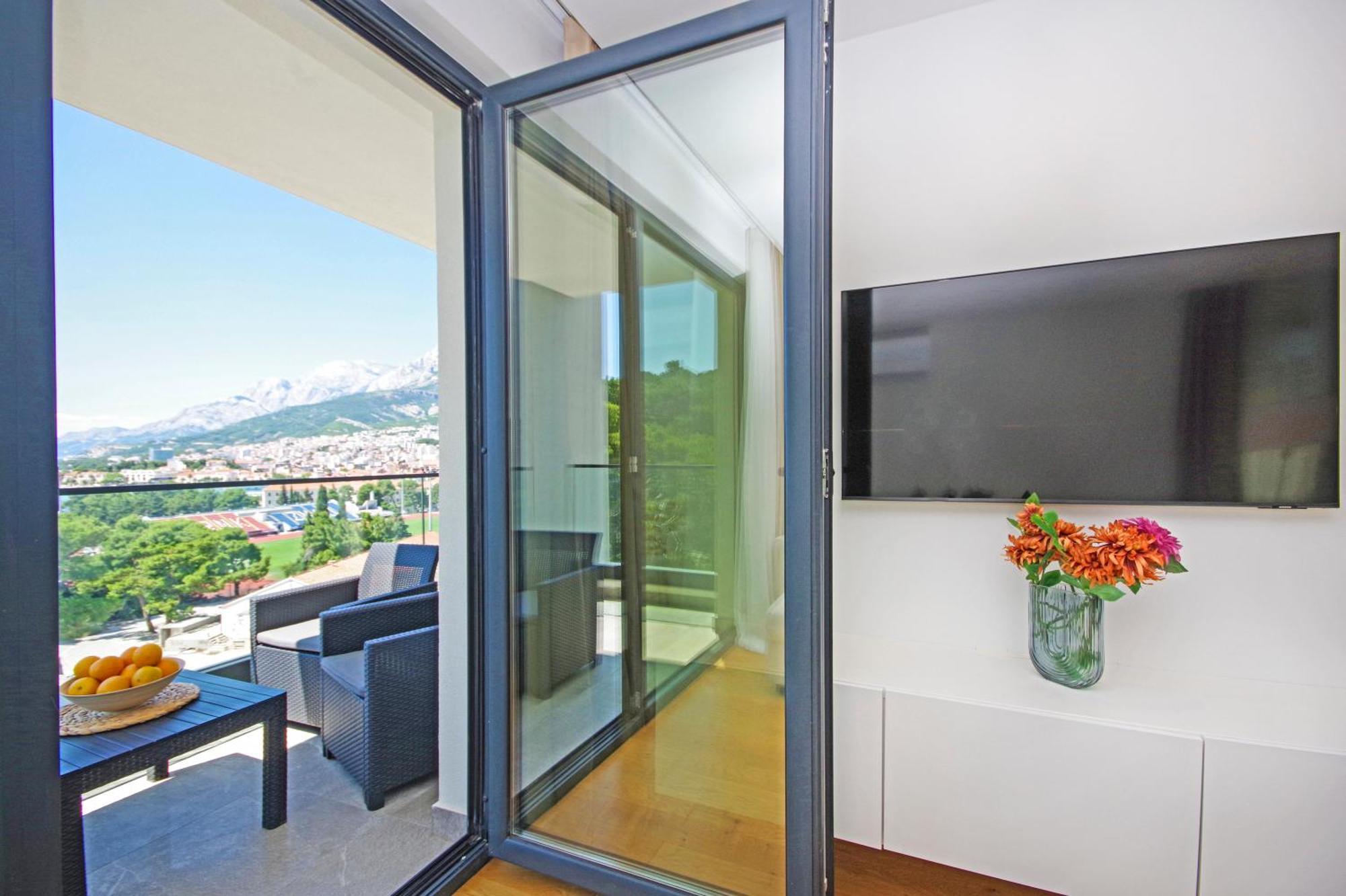 Apartment Atlantis Lux With Pool Makarska